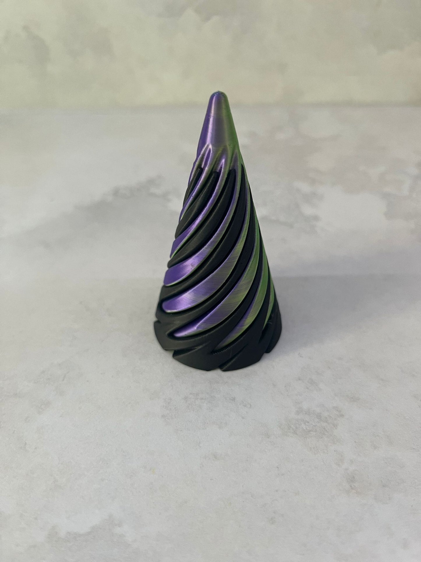 7cm Impossible Cone Fidget Spiral Magic Rainbow/Black