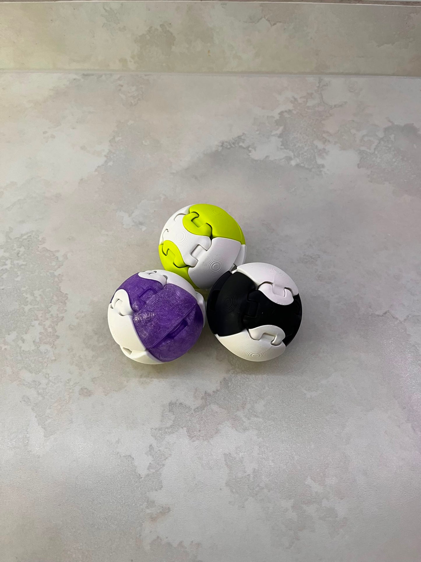 ZORBLES - 2 sizes of fidget ball clickers