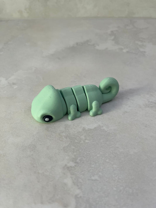 Mini Articulated Chameleon Toy