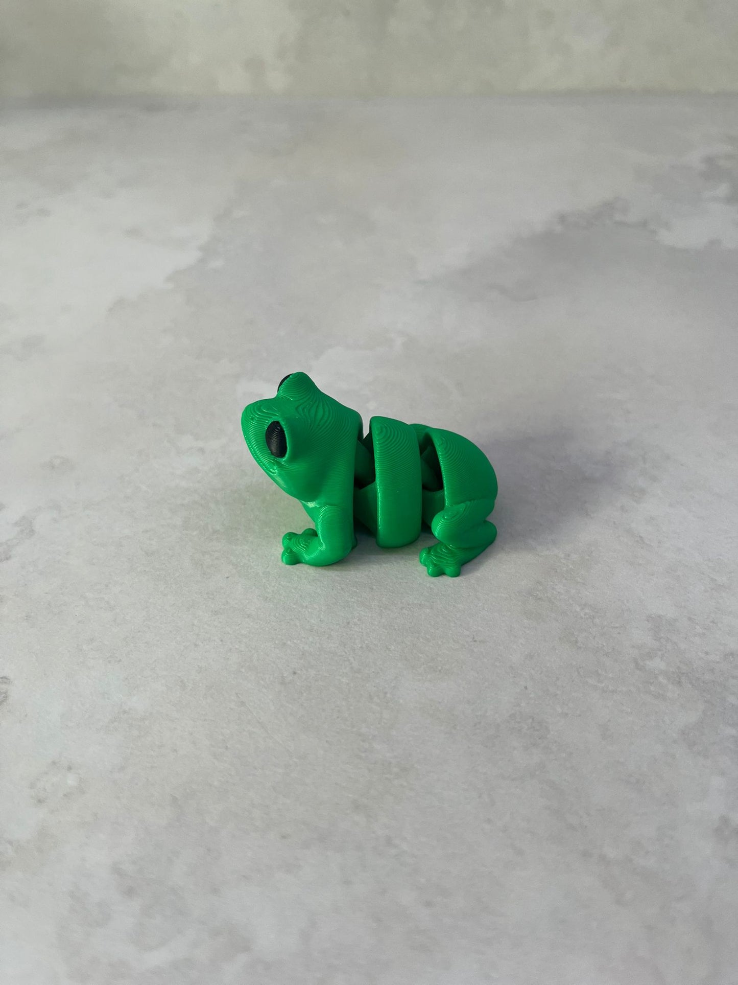 Mini Articulated Frog Toy
